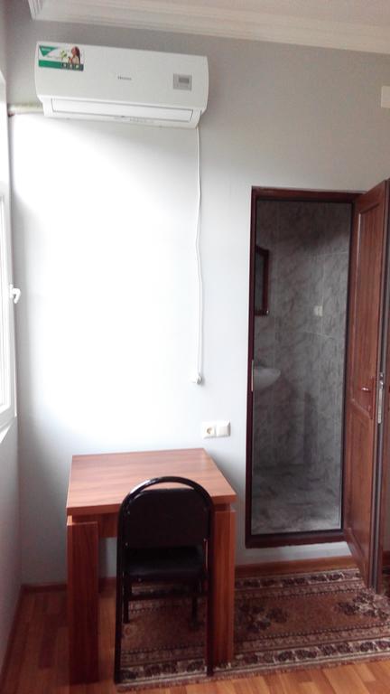 Guest House Vitali Gonio Ruang foto