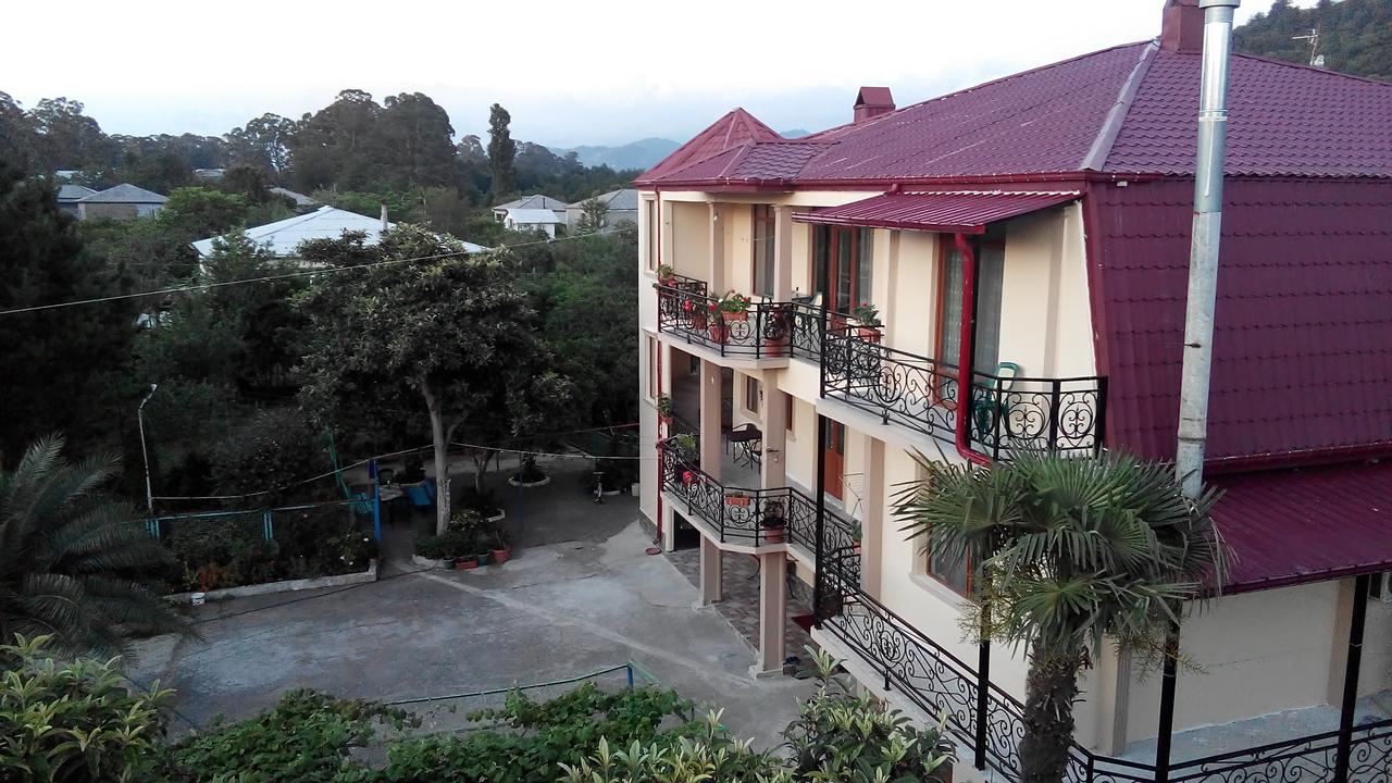 Guest House Vitali Gonio Bagian luar foto