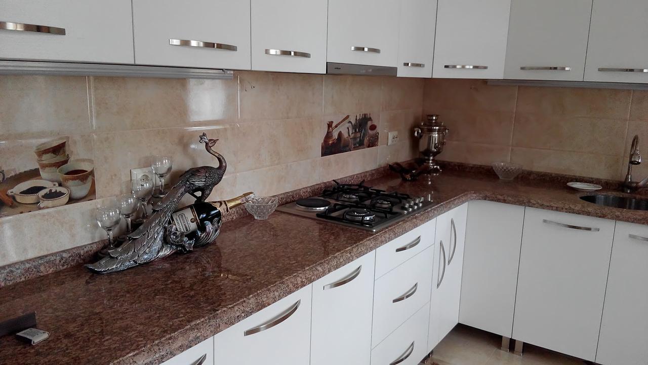 Guest House Vitali Gonio Bagian luar foto